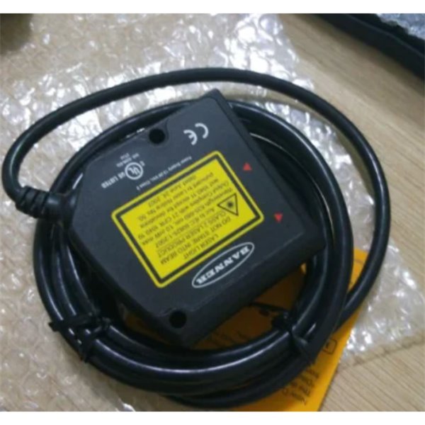 BANNER邦納全能型光電QS18傳感器QS18VP6DL-RJ11-2M
